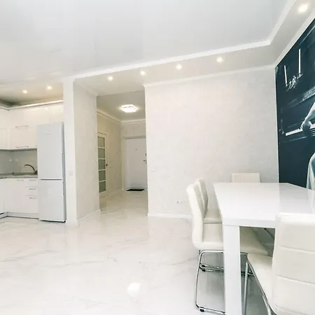 Apartment On Draghomanova 2A Киев Экстерьер фото