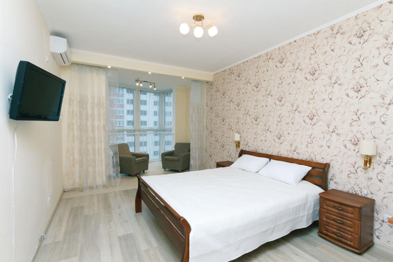On Draghomanova 2a Apartment Kyiv